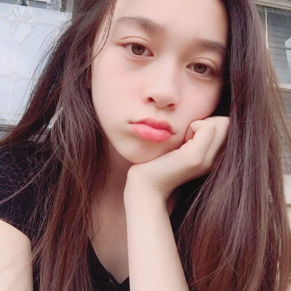 Meet your Posher, Kim an - Picture 1 of 1